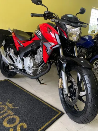 Honda Cb 250 Twister 2019 sem detalhes!