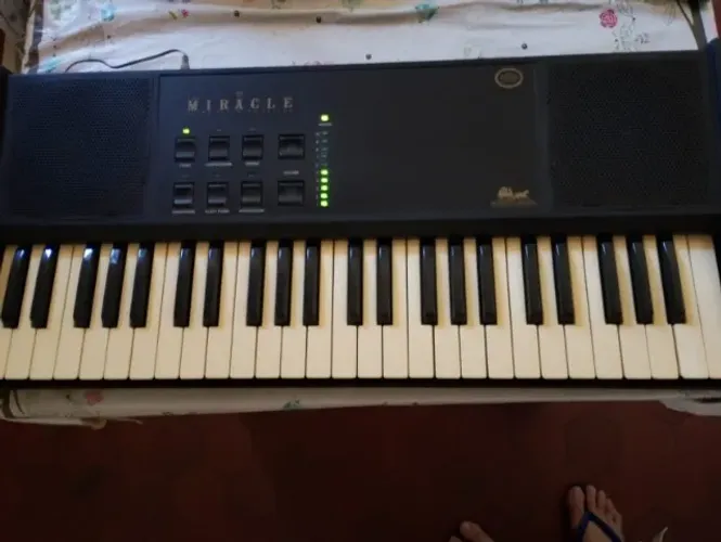 Teclado Raro Miracle Nintendo anos 90