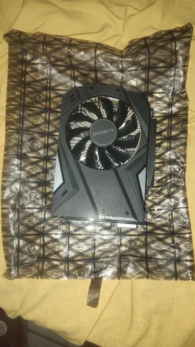 Vendo placa de vídeo gigabyte GTX1650