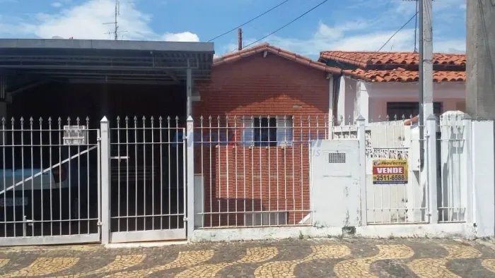 Casa a venda com 2 quartos na Vila Industrial