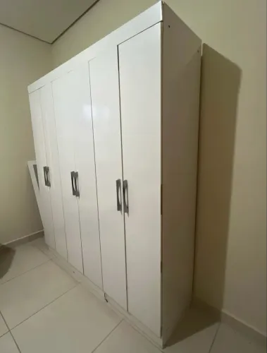 GUARDA ROUPA