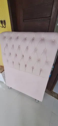 cabeceira de solteiro rosa claro de courino botonê linda