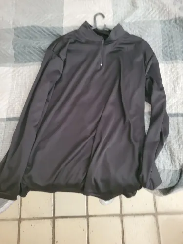 JAQUETA DRY FIT COM PROTEÇÃO UV