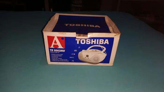 Vendo esse rádio boombox Toshiba portátil TR 8003 MU !