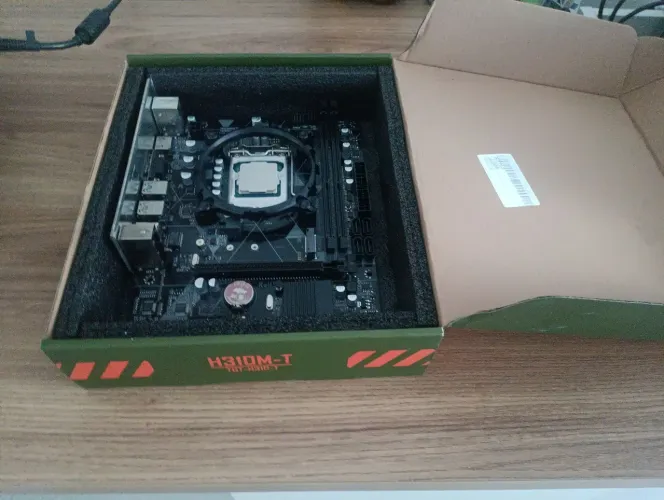 Kit placa mãe+ processador i5-8400