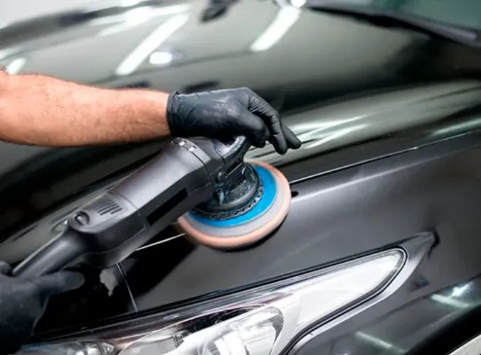 Polimento cristalizado automotivo