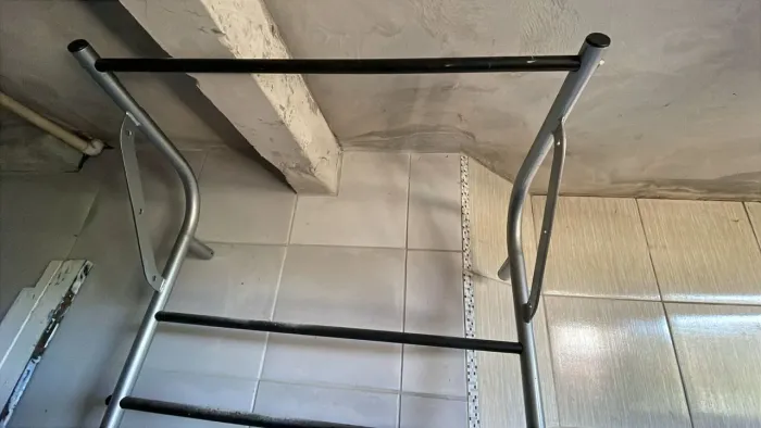 Spaldar profissional de metal.