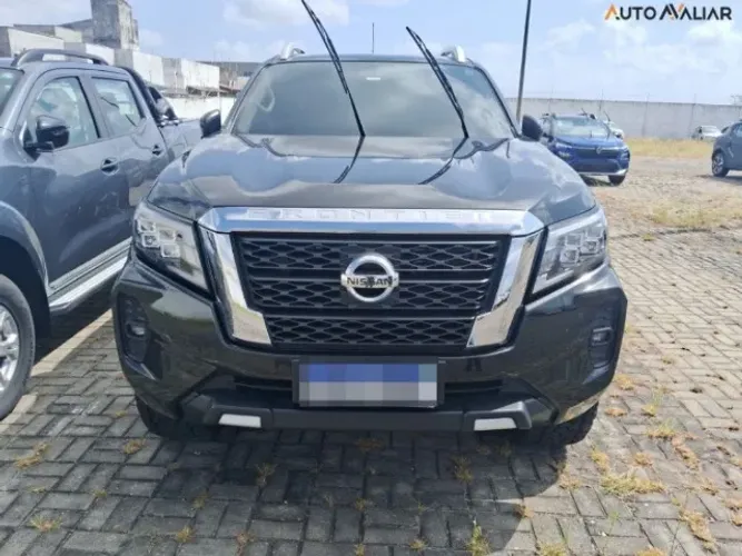 Nissan Frontier XE CD 4X4 2.3 Bi-TB Diesel Aut. 2023