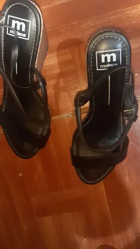 SANDALIAS MOLECA.