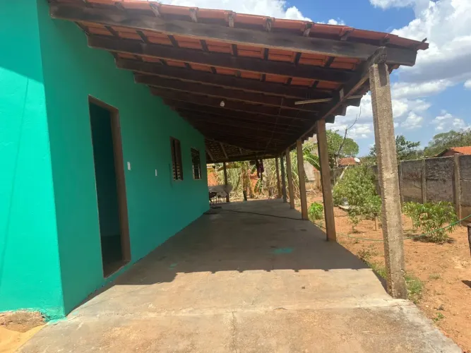 CASA EM JUSCIMEIRA