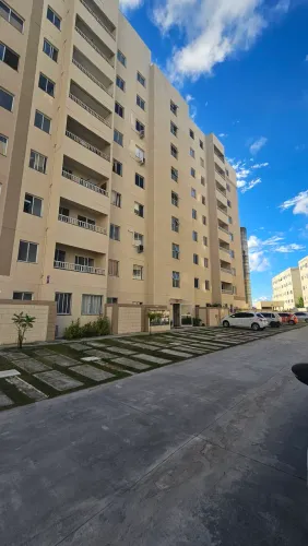 Alugo Apartamento com 2 quartos e varanda (kit plus) - Residencial Toulon