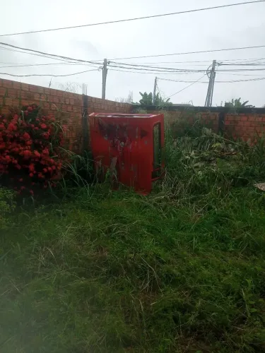 vende-se capota de f. 1000