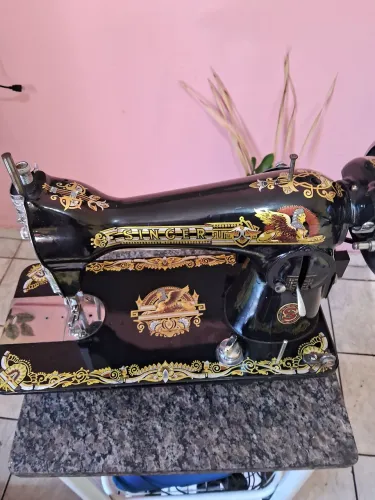 Máquina de Costura singer doméstica