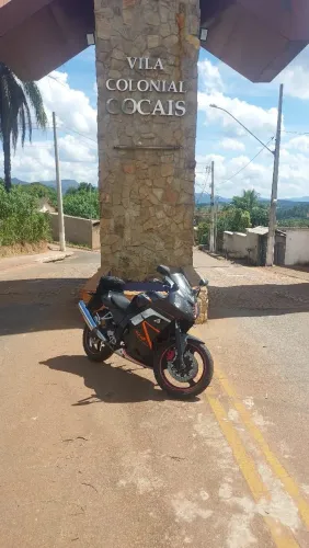Dafra Daelim 250r 13 km originais, revisada , pneus novos