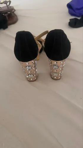Sandália Carmen steffens