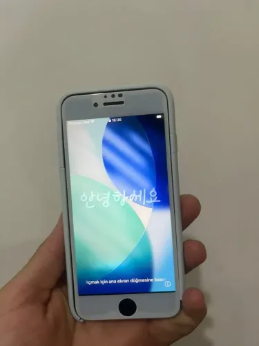 iPhone Se 128 GB segunda geração