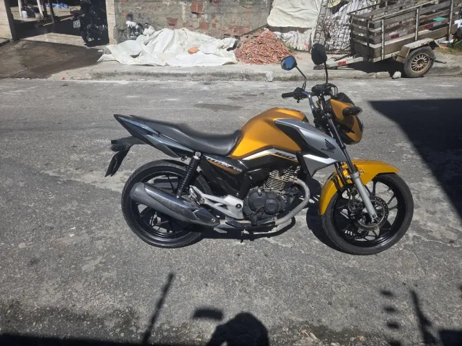 Titan 160