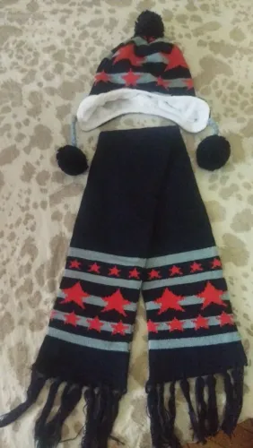 Touca e cachecol infantil