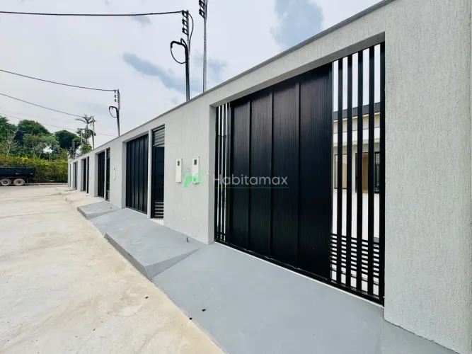 CASA NOVA E MODERNA |100 % climatizada . 2 QUARTOS + SUÍTE | 5 MIN DO AEROPORTO