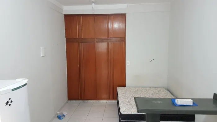 QUITINETE EM FRENTE A FACULDADE ANHANGUERA EM ANÁPOLIS