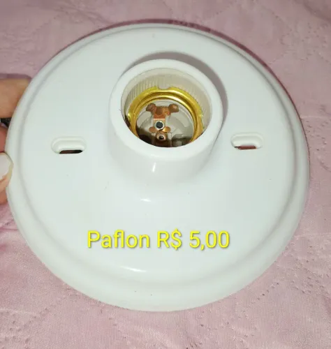 Materiais para instalação elétrica novos e usados