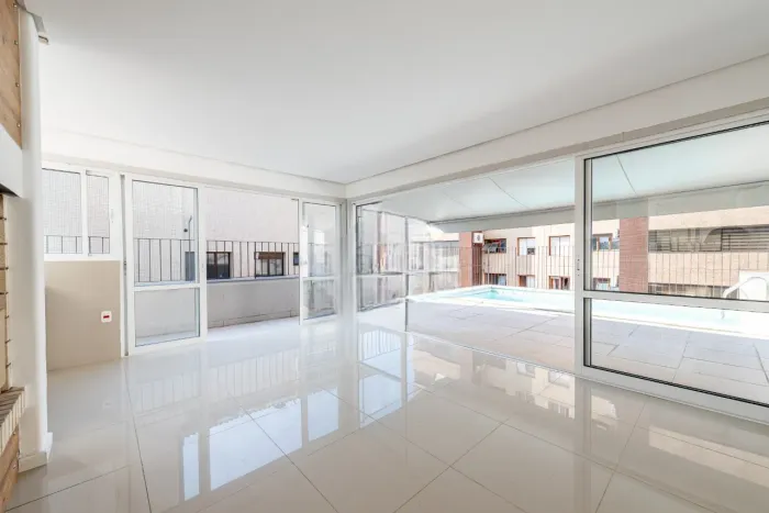 Cobertura para locação com 3 dormitórios no bairro Petrópolis, 342 m² disponíveis.