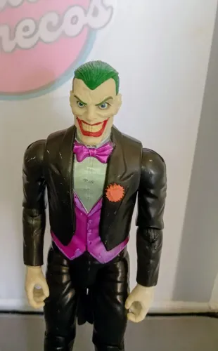 Boneco coringa traje preto 30 cm Hasbro usado bom estado