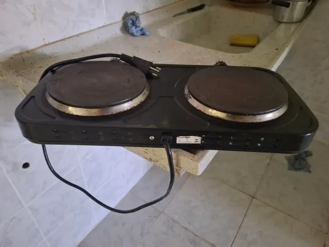 Fogão elétrico portátil 2 bocas,  cooktop 2500 w