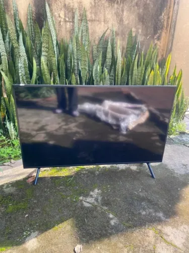 Smart TV Samsung 50" LED 4K UHD HDR Wi-Fi Smart TV - Excelente Estado