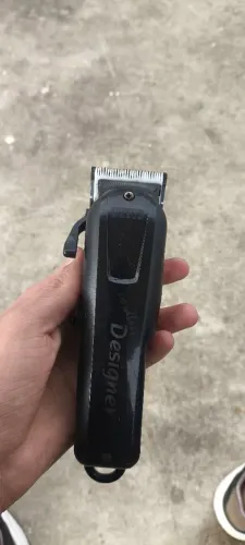 Máquina de cortar cabelo whal designer cliper