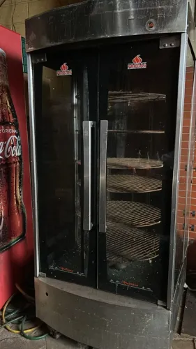 Maquina para assar frango
