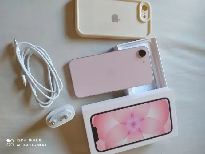 iPhone 17e novo **GARANTIA APPLE DE 1 ANO** ( ACEITA TROCAS)