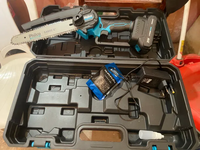 Motosserra Elétrica Philco Force 21V a Bateria com Maleta - Nova