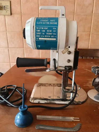Máquinas de corte para tecido
