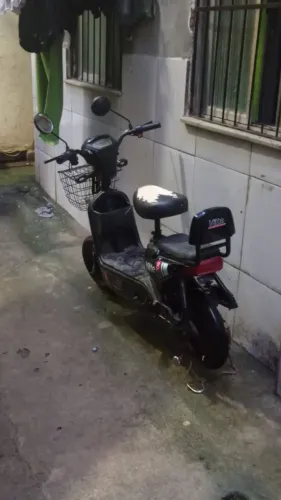 Scooter elétrica vitter v8