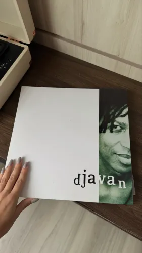 VINIL DJAVAN