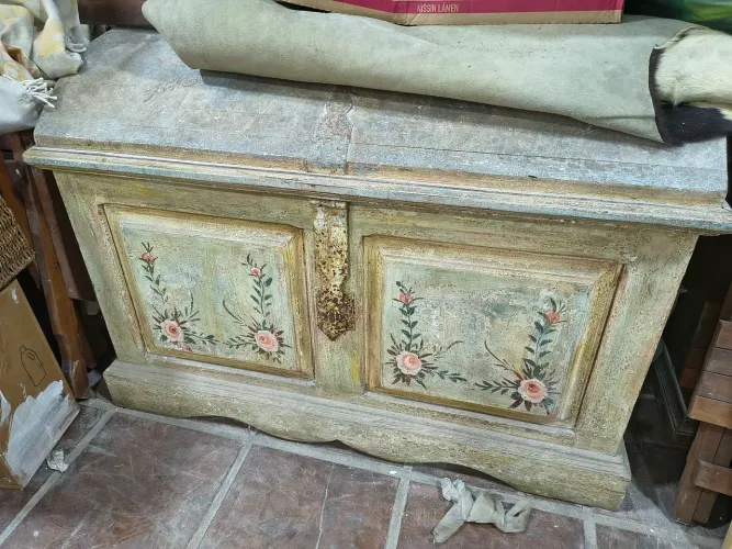 Arca comprada em MG tiradentes em madeira lindo estado de novo artista conhecido-Riiback 