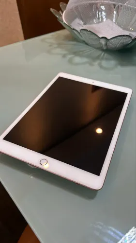 iPad 7ª geração 32GB rose