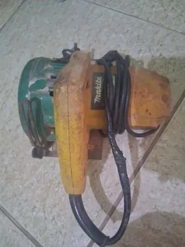 Makita