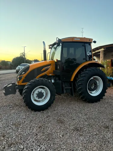 TRATOR VALTRA GABINADO A74s 2020 ACEITA TROCA