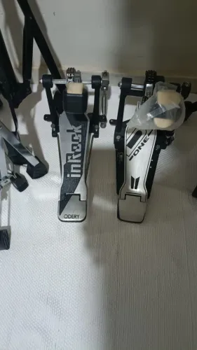 Pedal de bumbo DOne novo macio e robusto