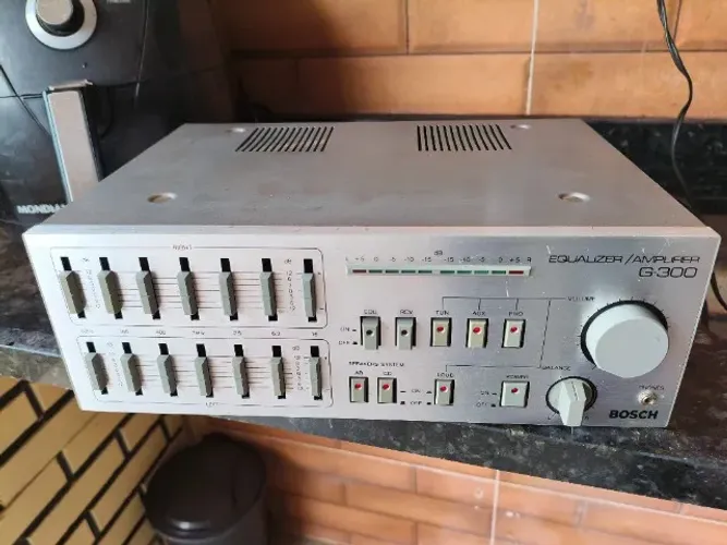 Amplificador/Equalizador Bosch Gemini III Anos 80 ( Raro )