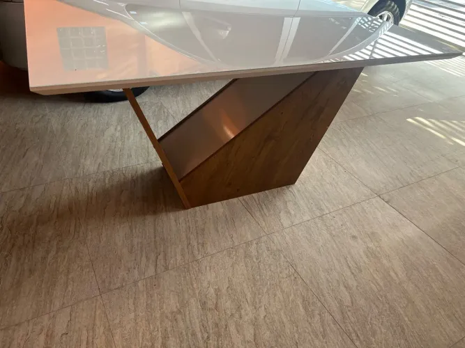 Vendo Mesa 6 Cadeiras semi nova