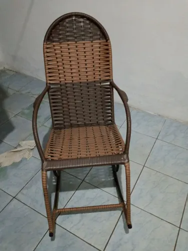 Cadeira sem mola fibra sintética