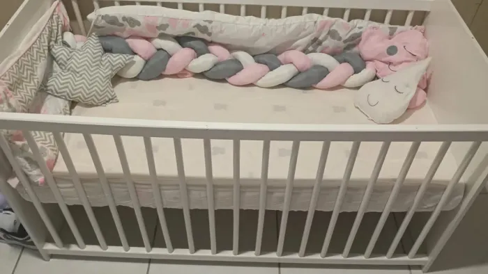 Berço semi novo