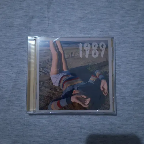 CD Taylor Swift - 1989 (taylor's version) amarelo