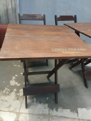Conjunto de cadeira e mesa dobravel 