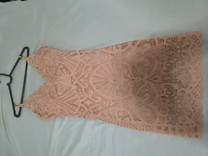 Vendo vestido renda