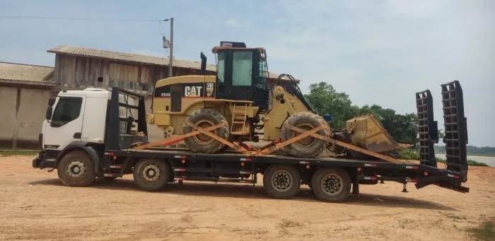 Pá carregadeira Caterpilla a baixo do preço