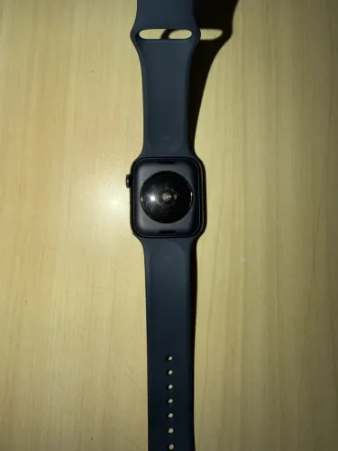 Apple Watch SE 3 + cell